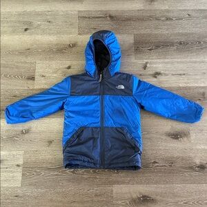 Northface Boys Reversible Puffer Blue Hood, size Small 7/8